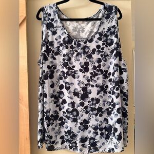 LOFT Plus Blue Floral Top - Size 20/22